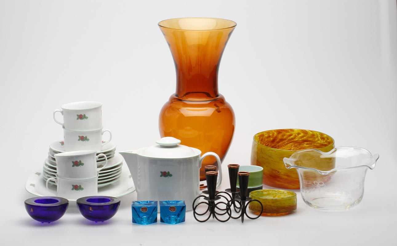 PARTI GLAS- och PORSLIN, bland annat Rörstrand.