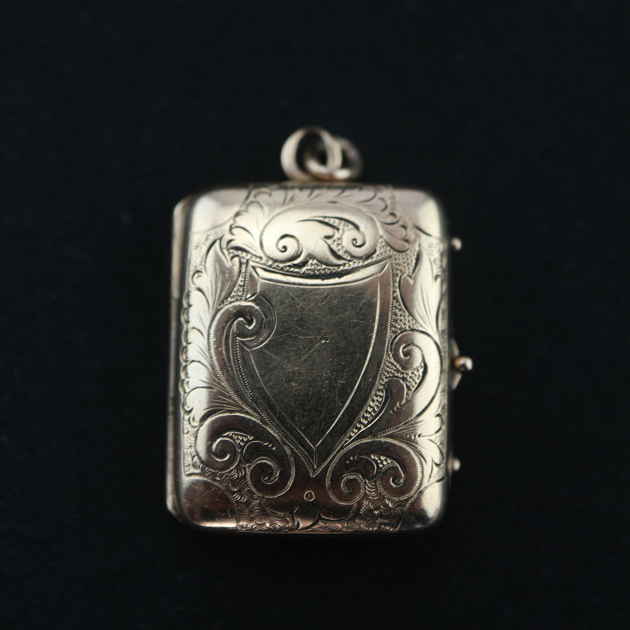 MEDALLON ANTIGUO ORO 14K.