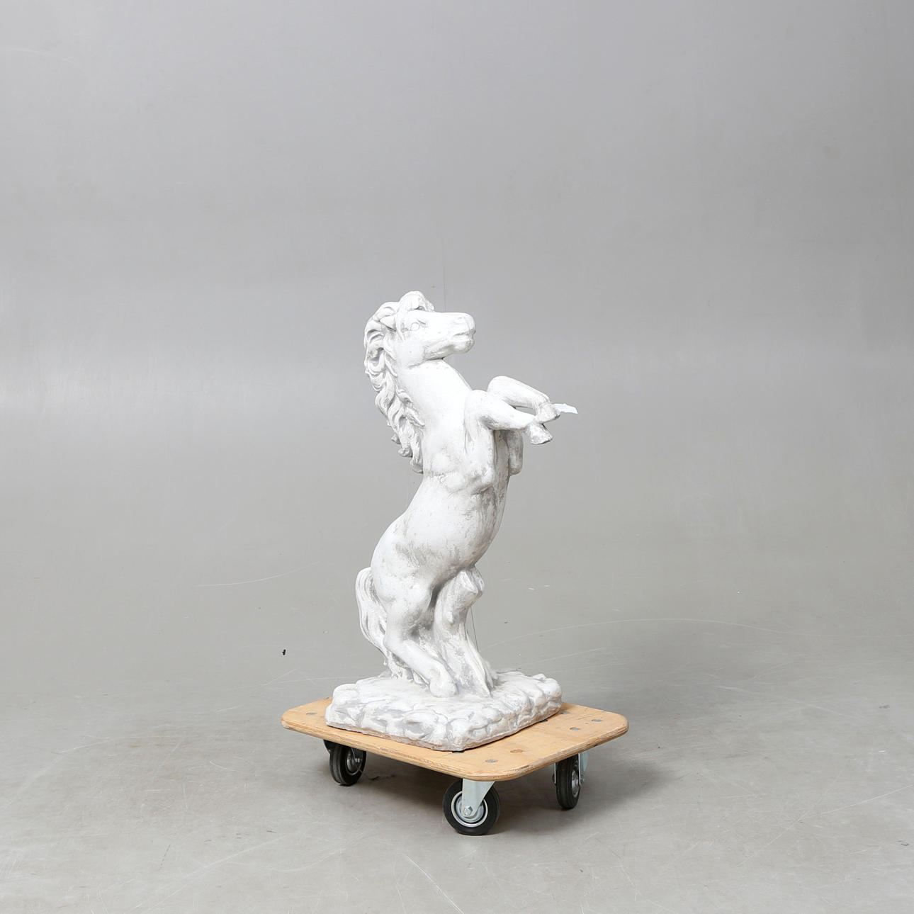 HAVESKULPTUR, stenmasse, nutidig.