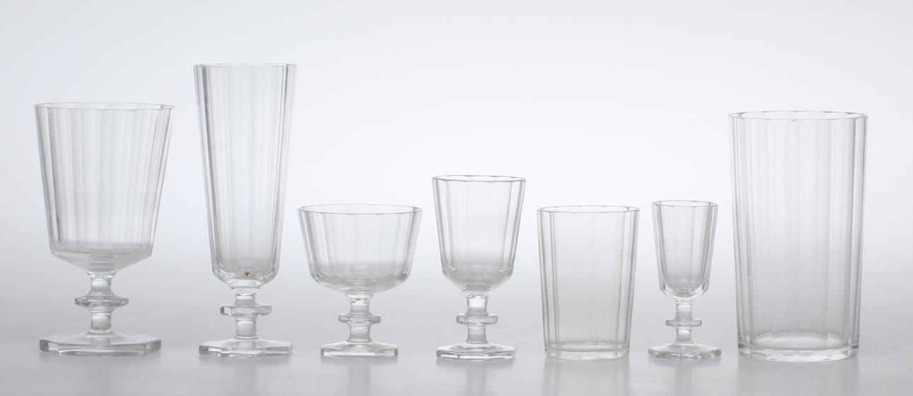 SERVIS, glas, 73 delar, "Karlberg", Elis Bergh, Kosta.