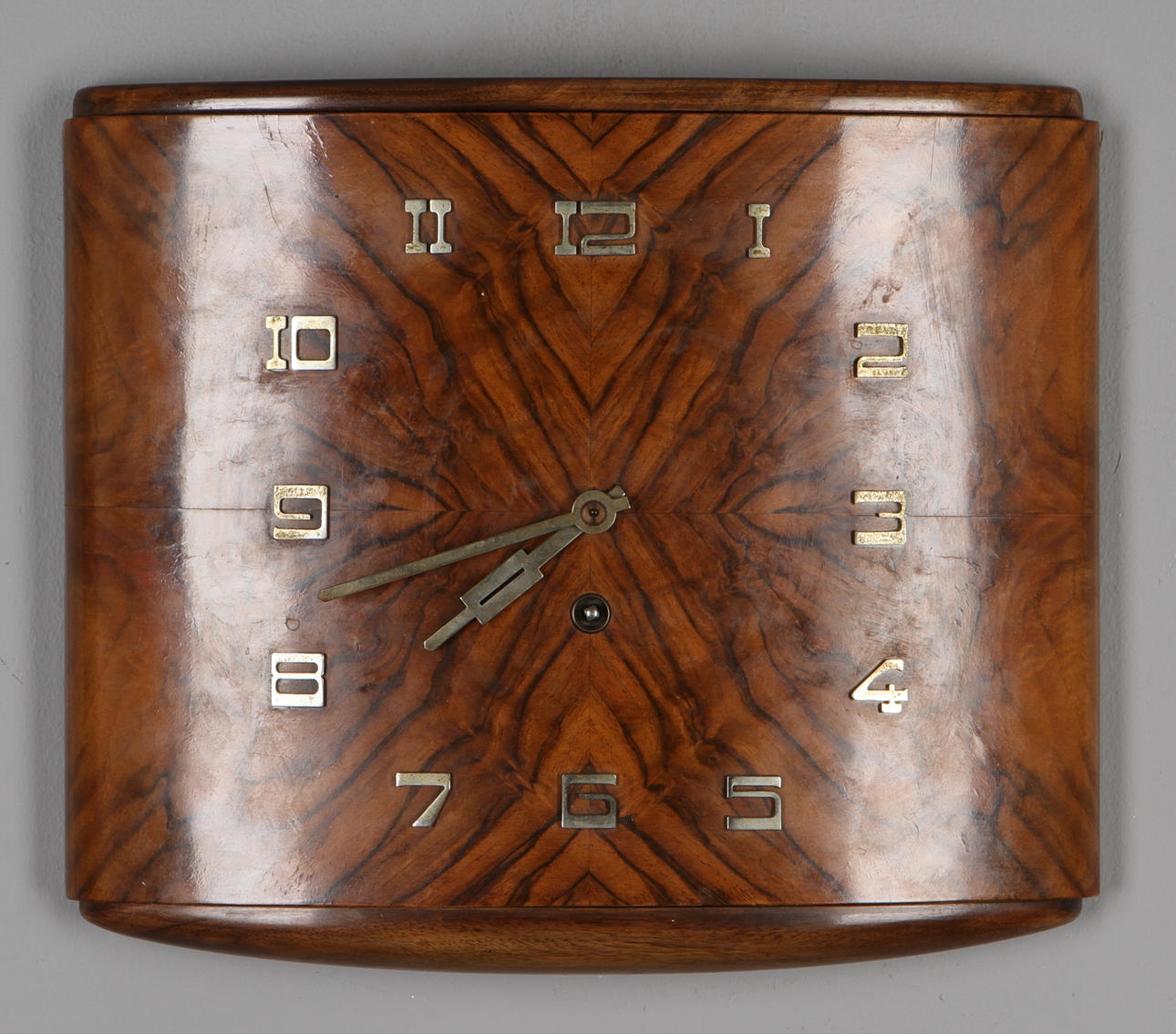 VÄGGUR, Art Deco, 1900-talets första hälft.