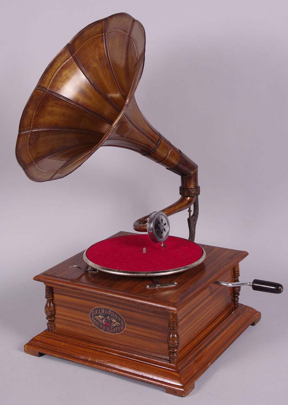 TRATTGRAMMOFON, samtida.