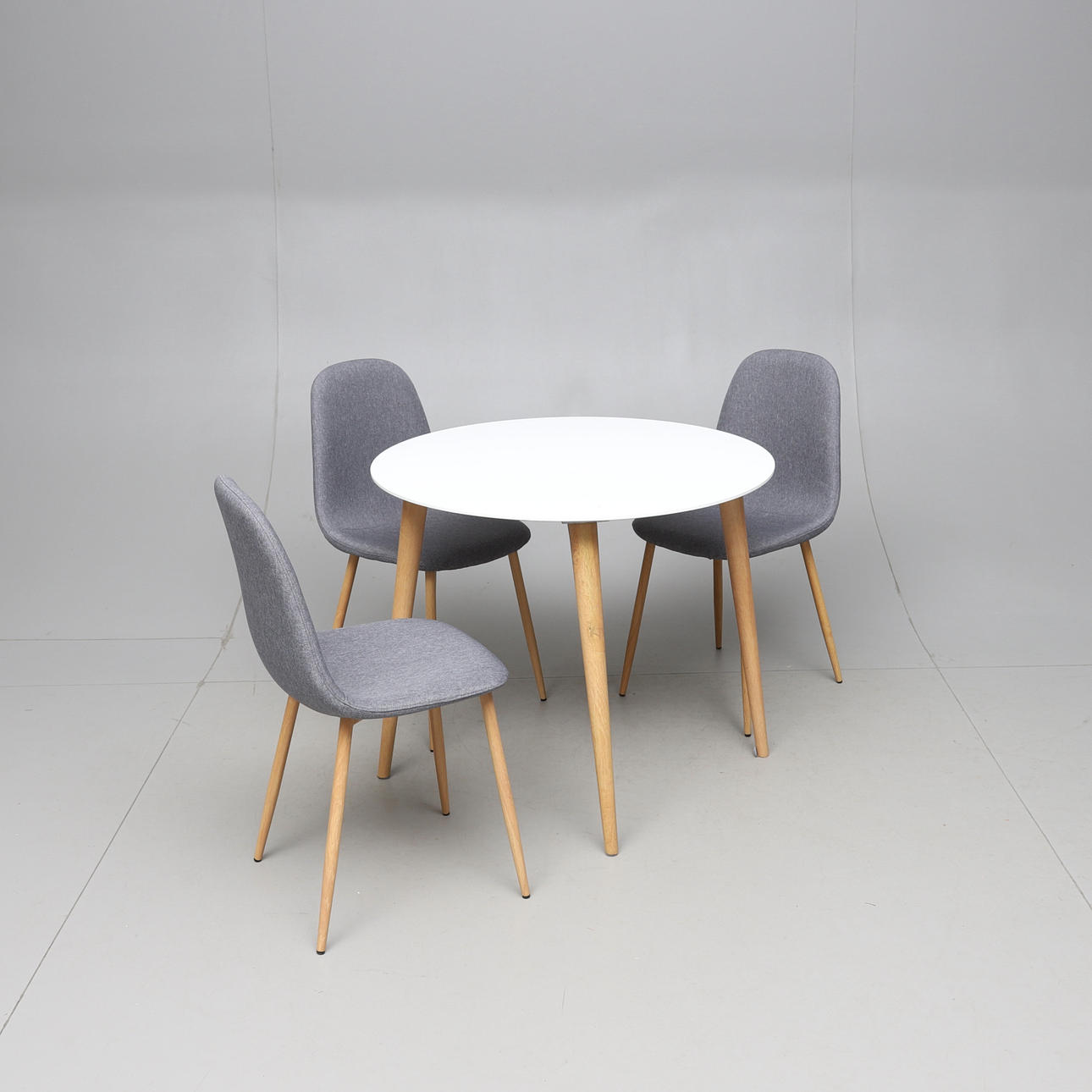 BORD, sat 3 stolar, Mio, 2000-tal.