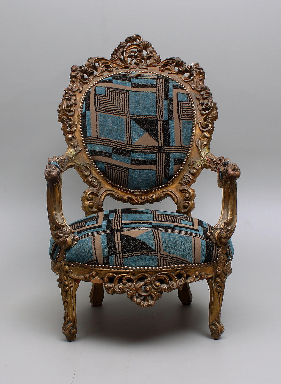 KARMSTOL, trä, rokokostil, 1900-tal.