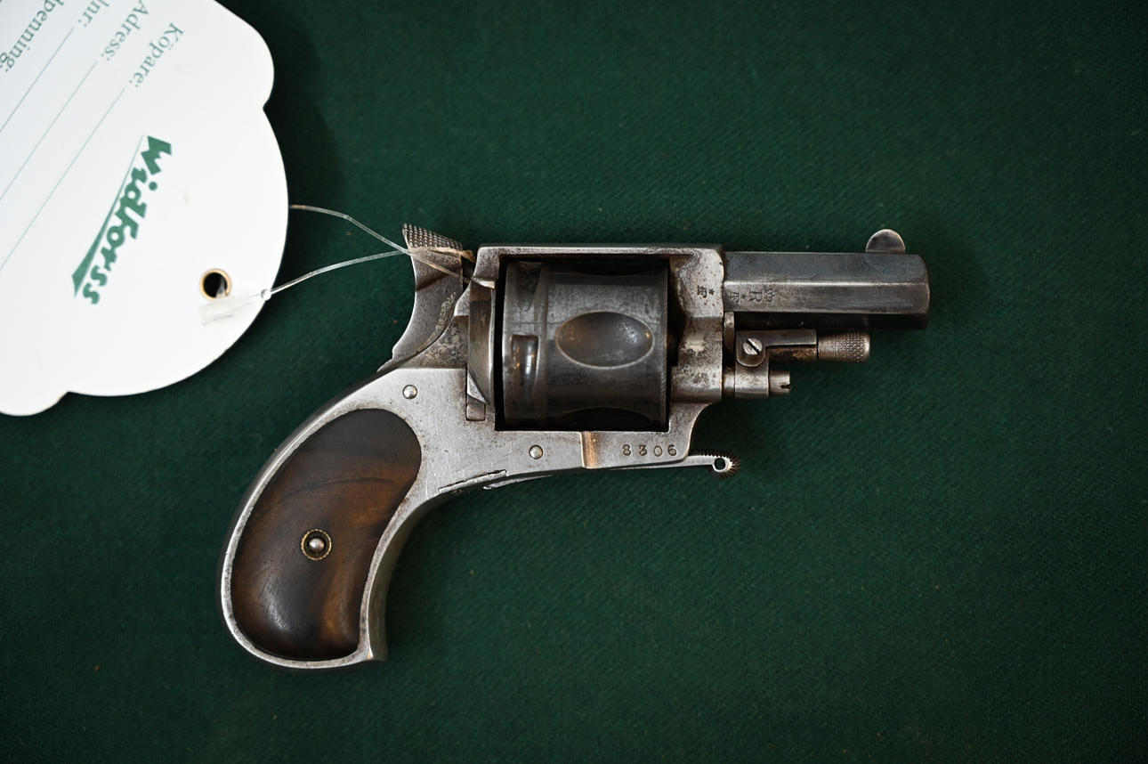FRANCOTTE. Pocket revolver cal. 320.