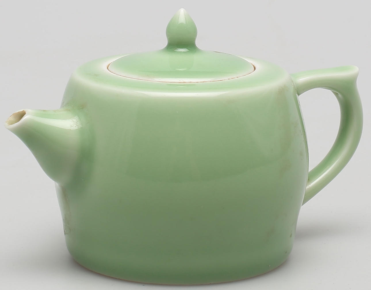 TEKANNA, porcelain, possibly China.