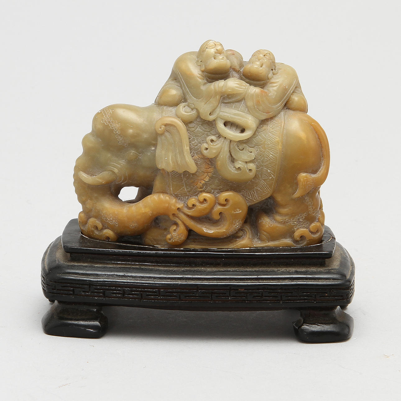 FIGUR, soapstone, Kina, 1900-tal.