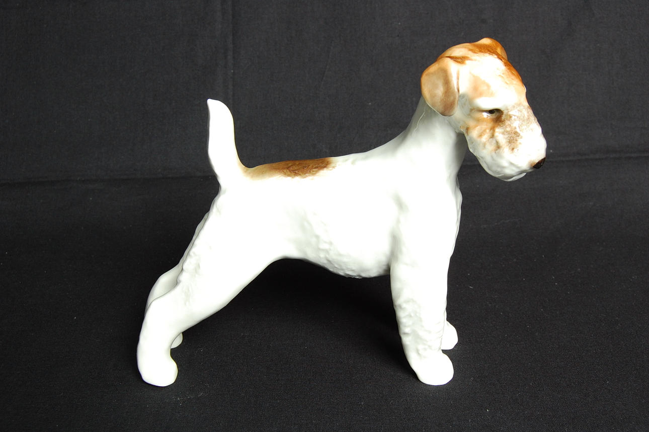 FIGURIN, " Foxterrier " porslin, Ryssland.
