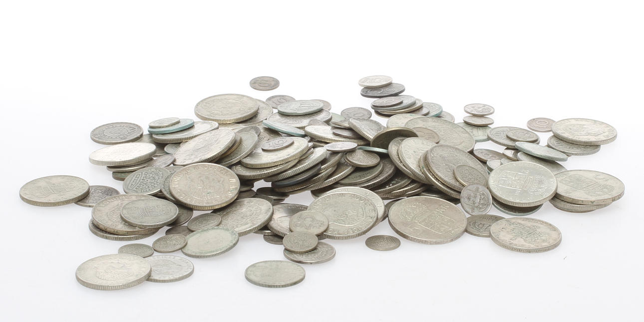 DIVERSE MYNT, mestadels svenska, total vikt 1275 gram.