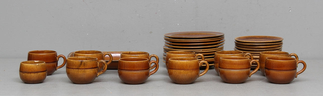 SERVISDELAR, 25 delar, keramik, Höganäs.