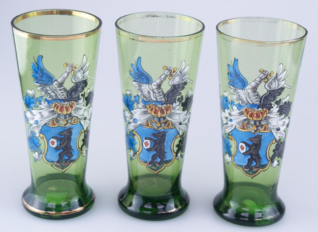CREST GLASSES - 3 pcs., glass. Glass - Other - Auctionet