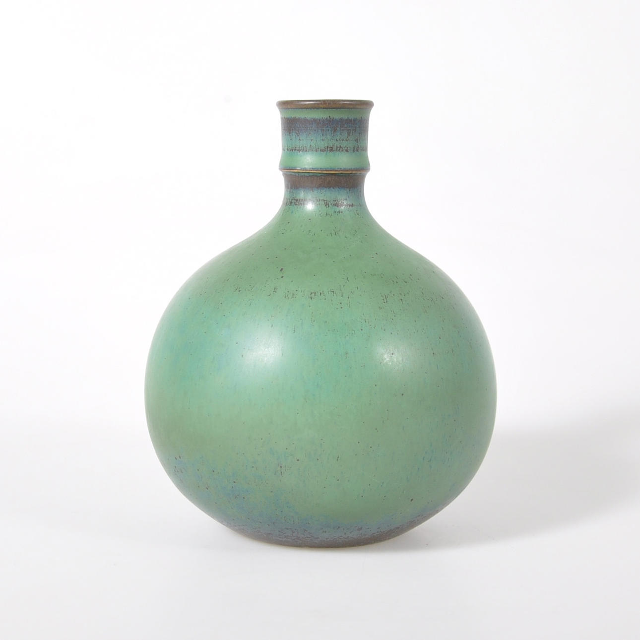 STIG LINDBERG. vas stengods.