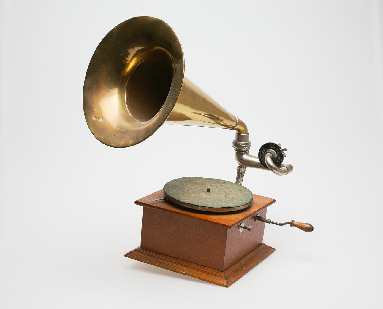 TRATTGRAMMOFON. 1920-tal.