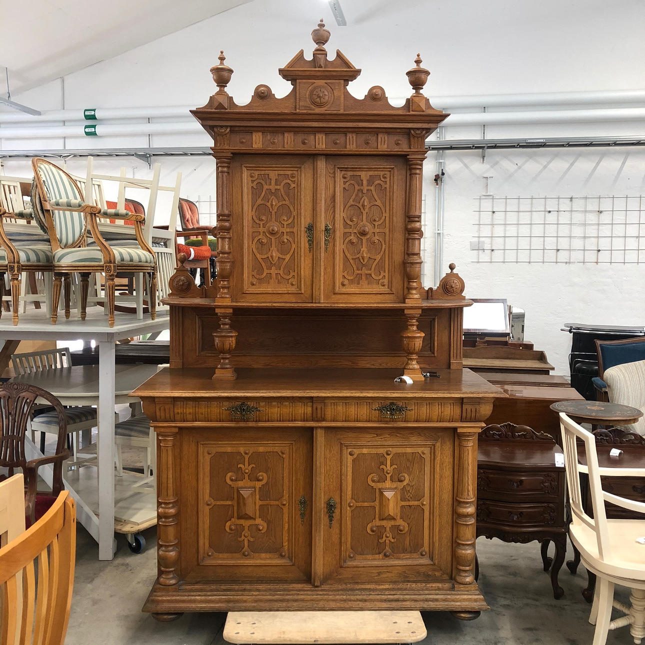 Dielenschrank, Eiche, New Renaissance, 18/1900.