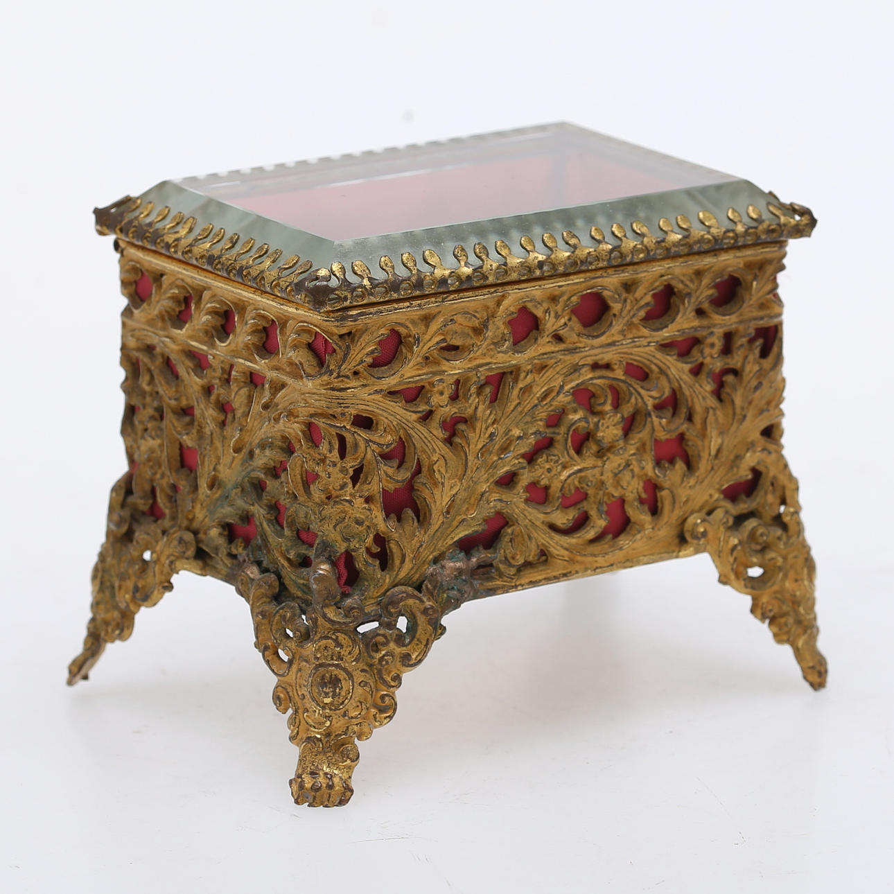 KELLO, lasi ja metalli, 1900-luvun alku.