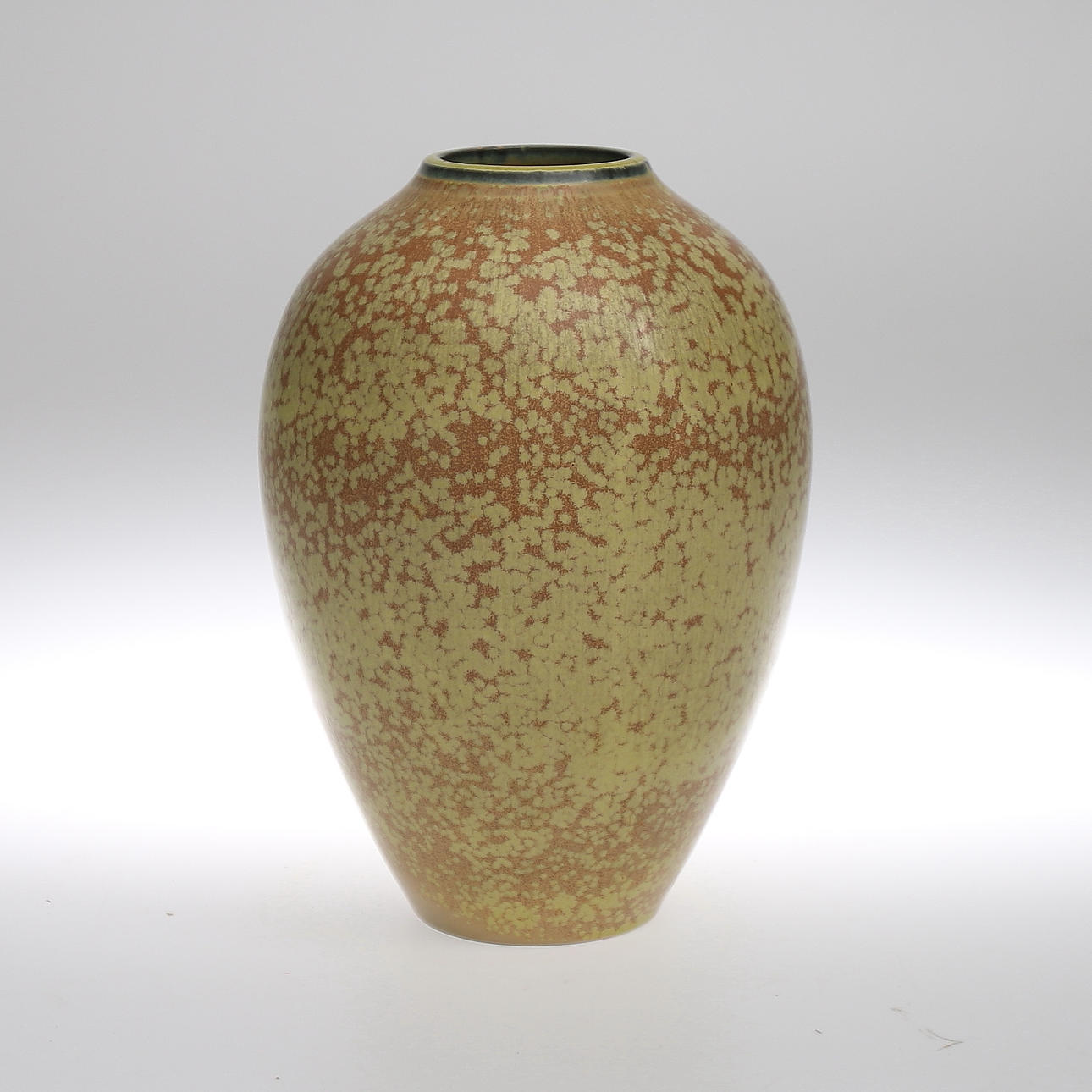 VAS, keramik, Gunnar Nylund, Signerad, Rörstrand, 1900-talets andra hälft.