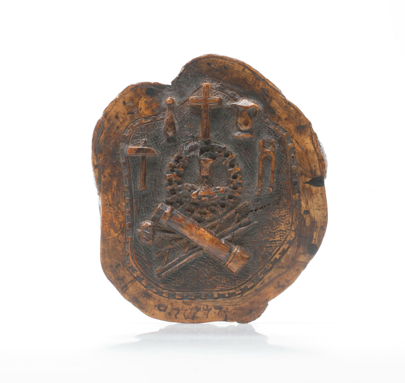 KONSTHANTVERK, trä, dekor med bl.a. frimurarsymboler, 1700 tal.