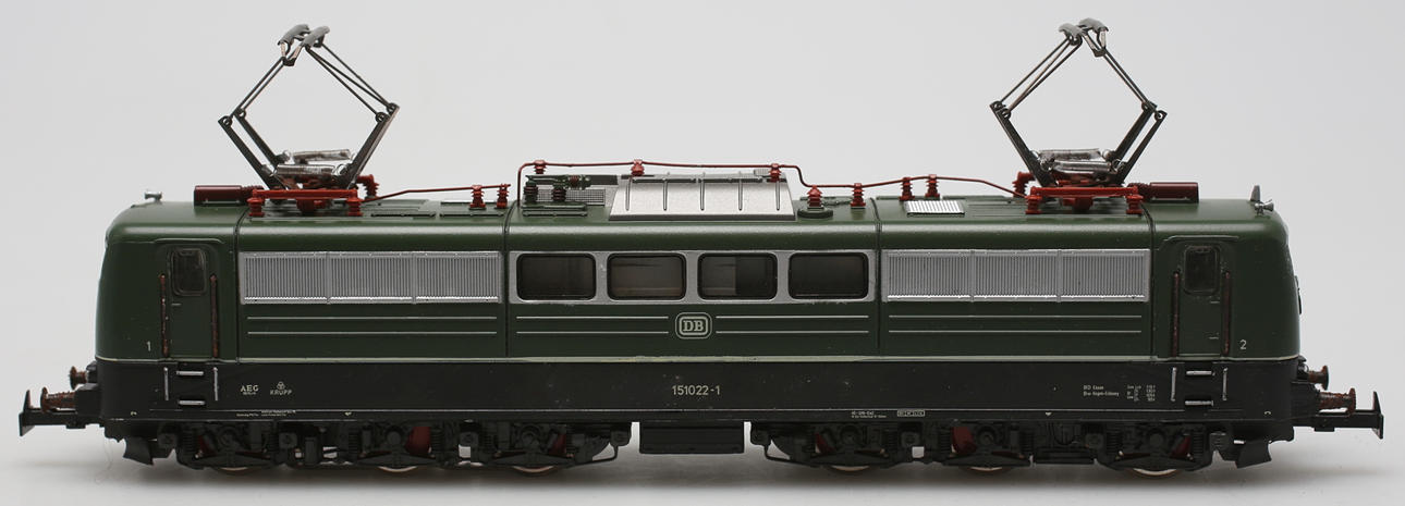MODELLTÅG MÄRKLIN 3057 ellok 151022-1 DB i orginalkartong.