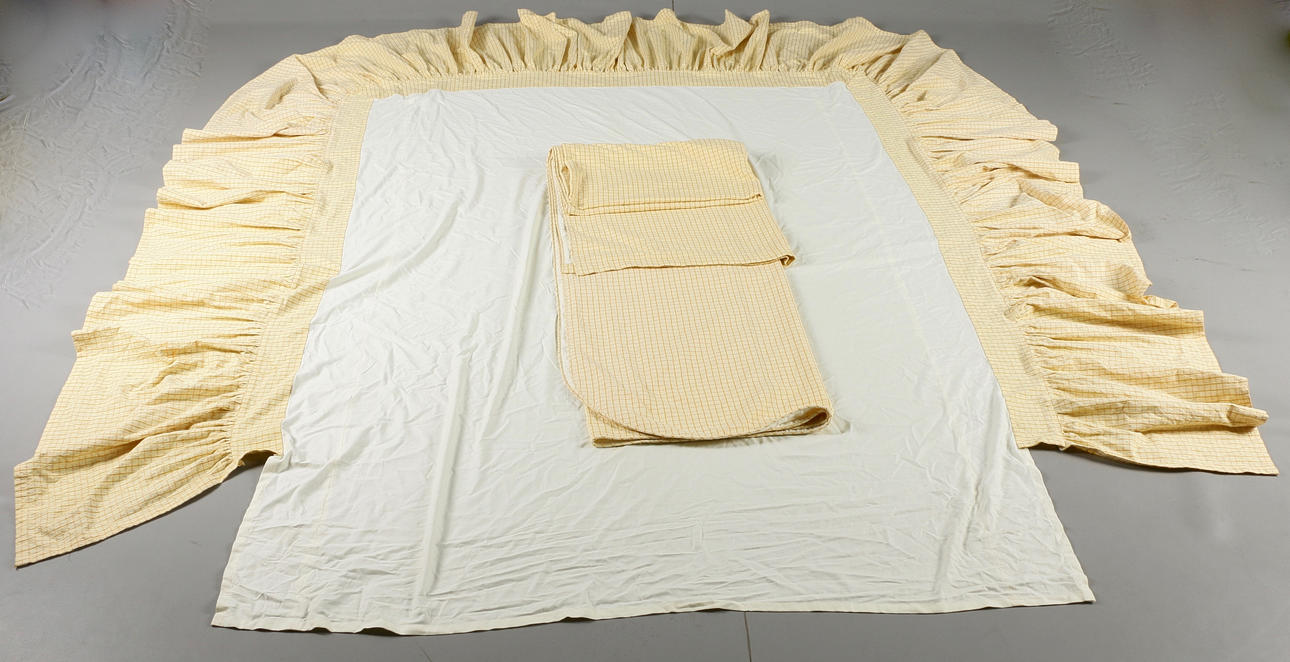 ÖVERKAST, samt sängkappa.