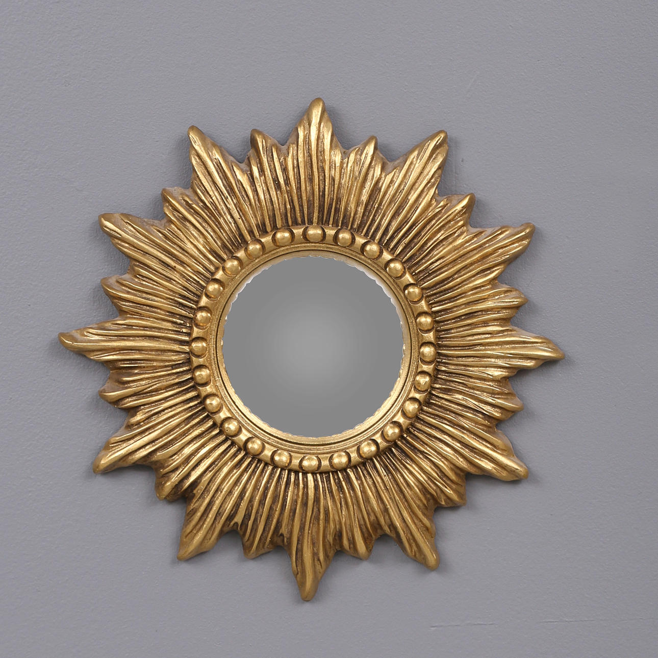 PEILI, ns. "aurinkopeili", pronssoitua puuta.