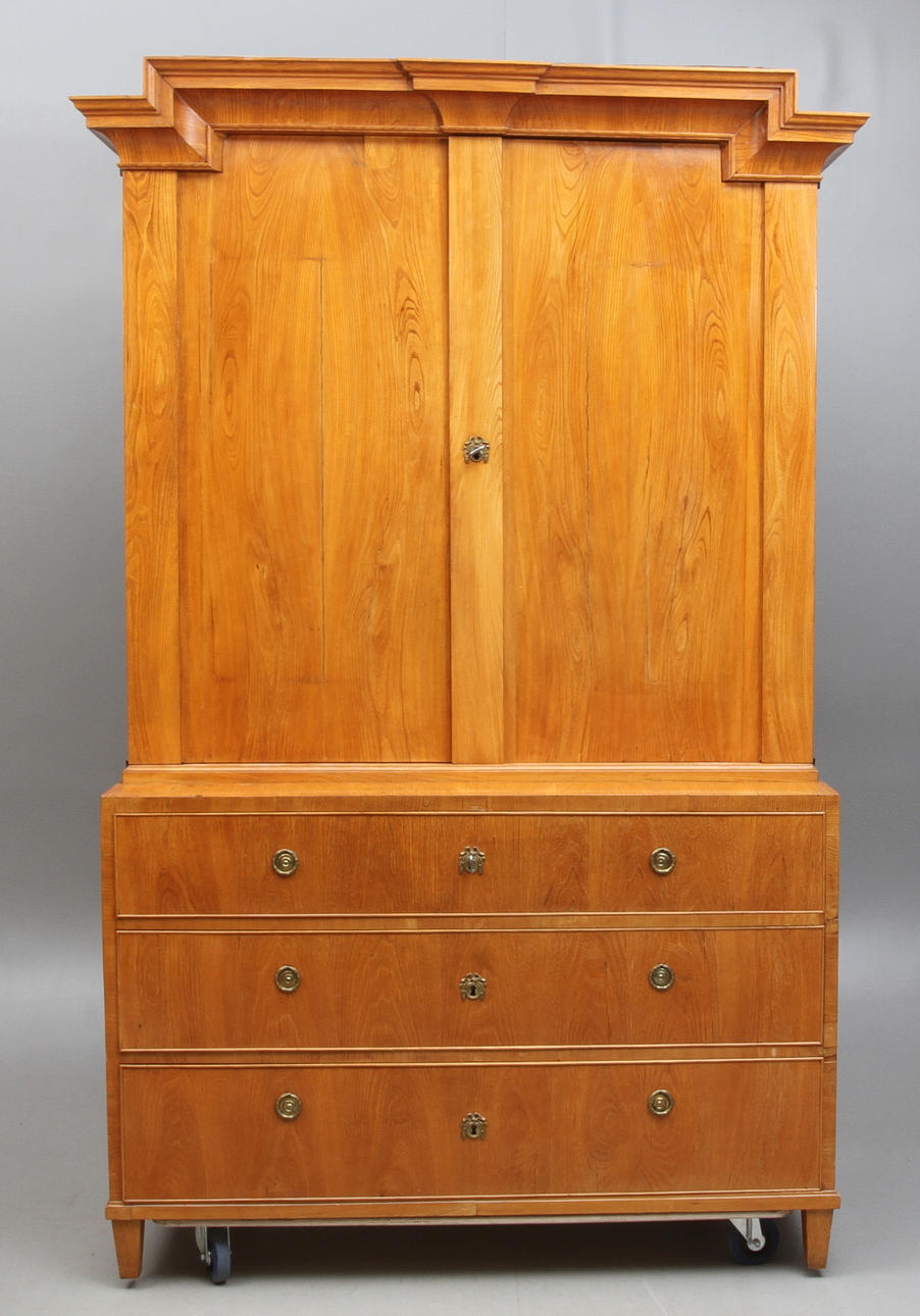 SALSKÅP, bär otydlig signering och datering 1793.