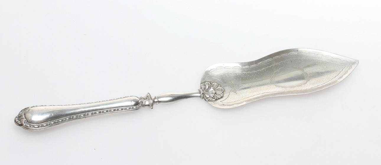 SERVERINGSSPADE, silver, Claude Doutre Roussel Paris Frankrike, 1800/1900-tal.