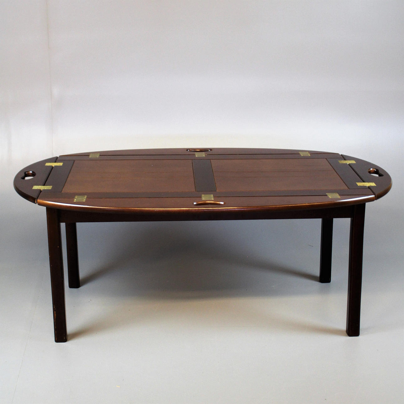 BUTLER TISCH, Mahagoni.