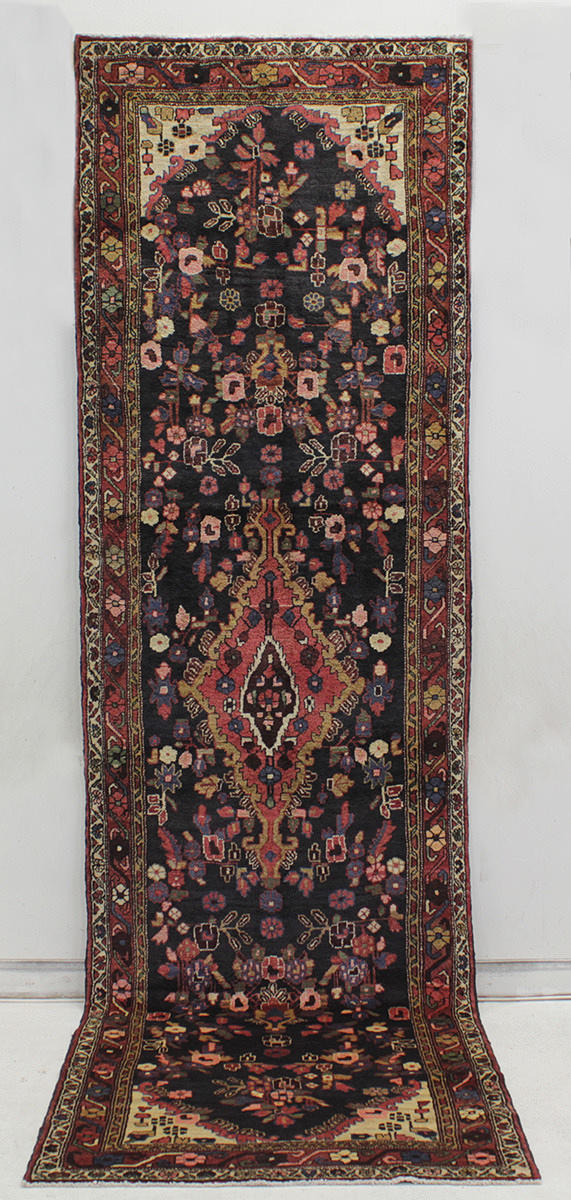 MATTA, Orientalisk, Hamadan, gallerimodell, 395 x 115 cm.