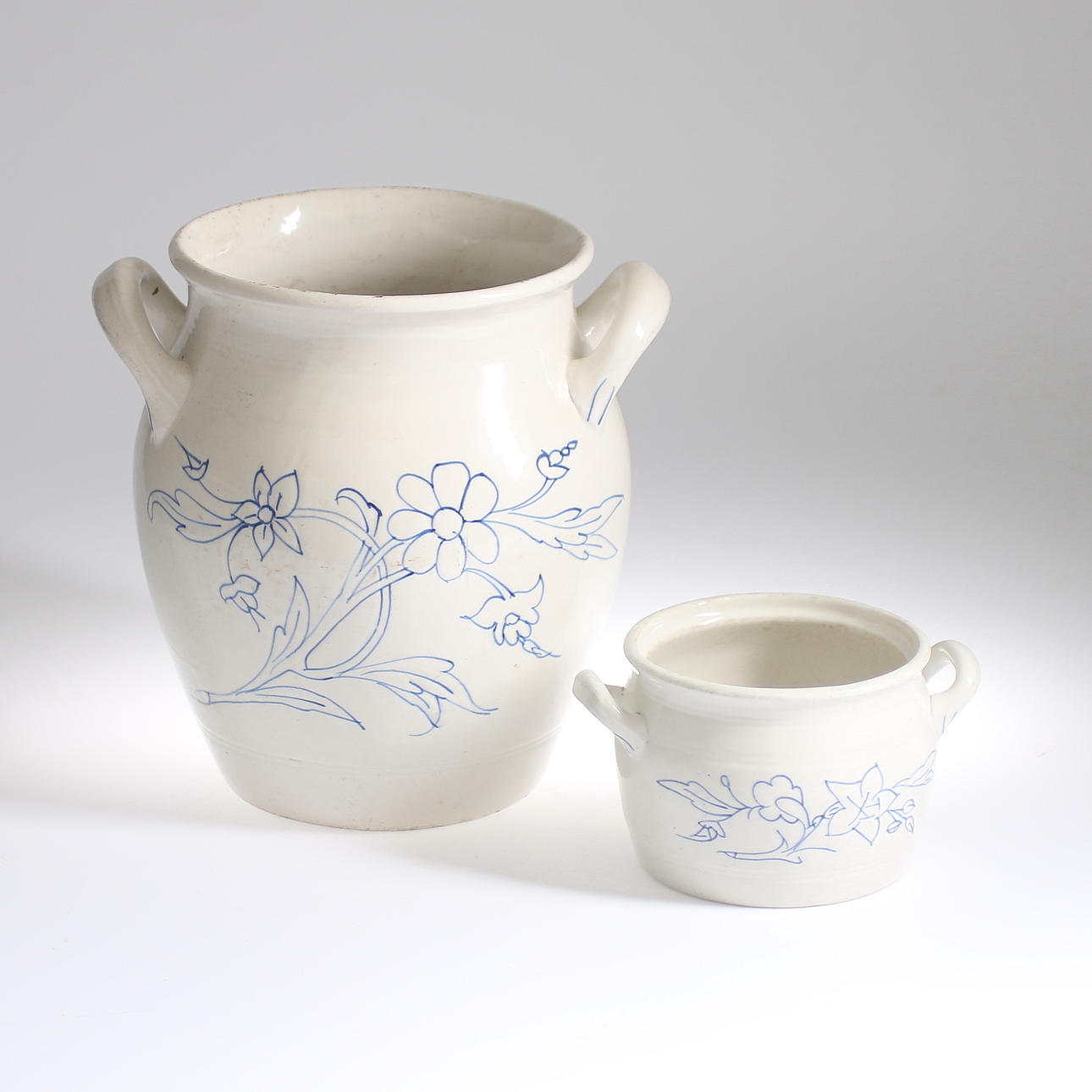 KRUS, 2 st, Rörstrand, 1900-talets början.