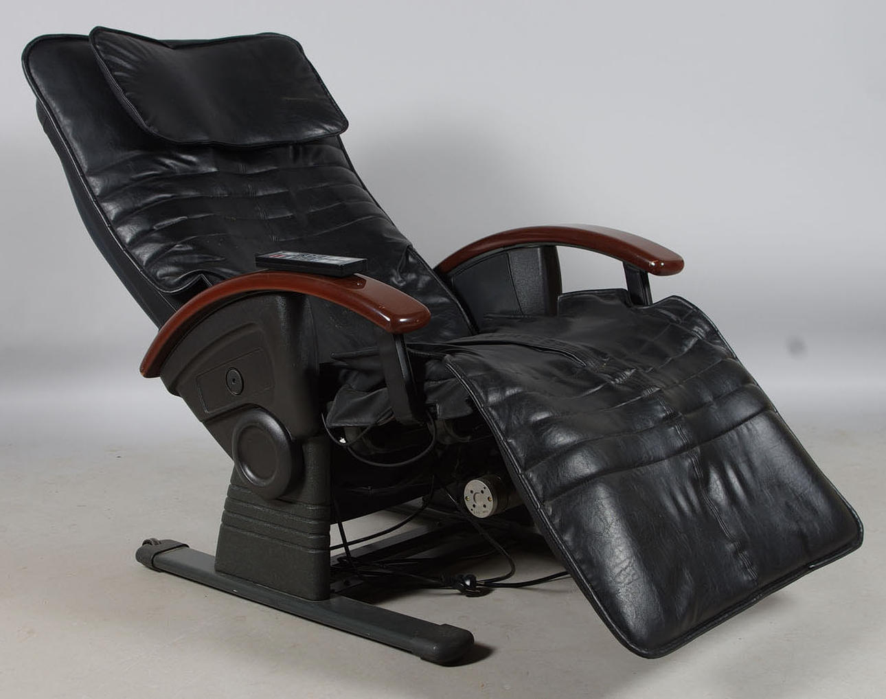 MASSAGESTOL Family Co, Ltd, Japan, sent 1900-tal.