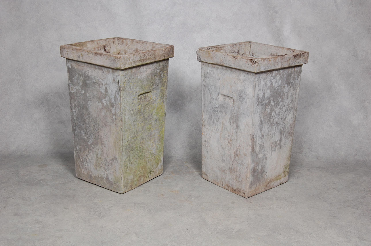 TRÄDGÅRDSURNOR, 1 par, cement, 19/2000-tal.