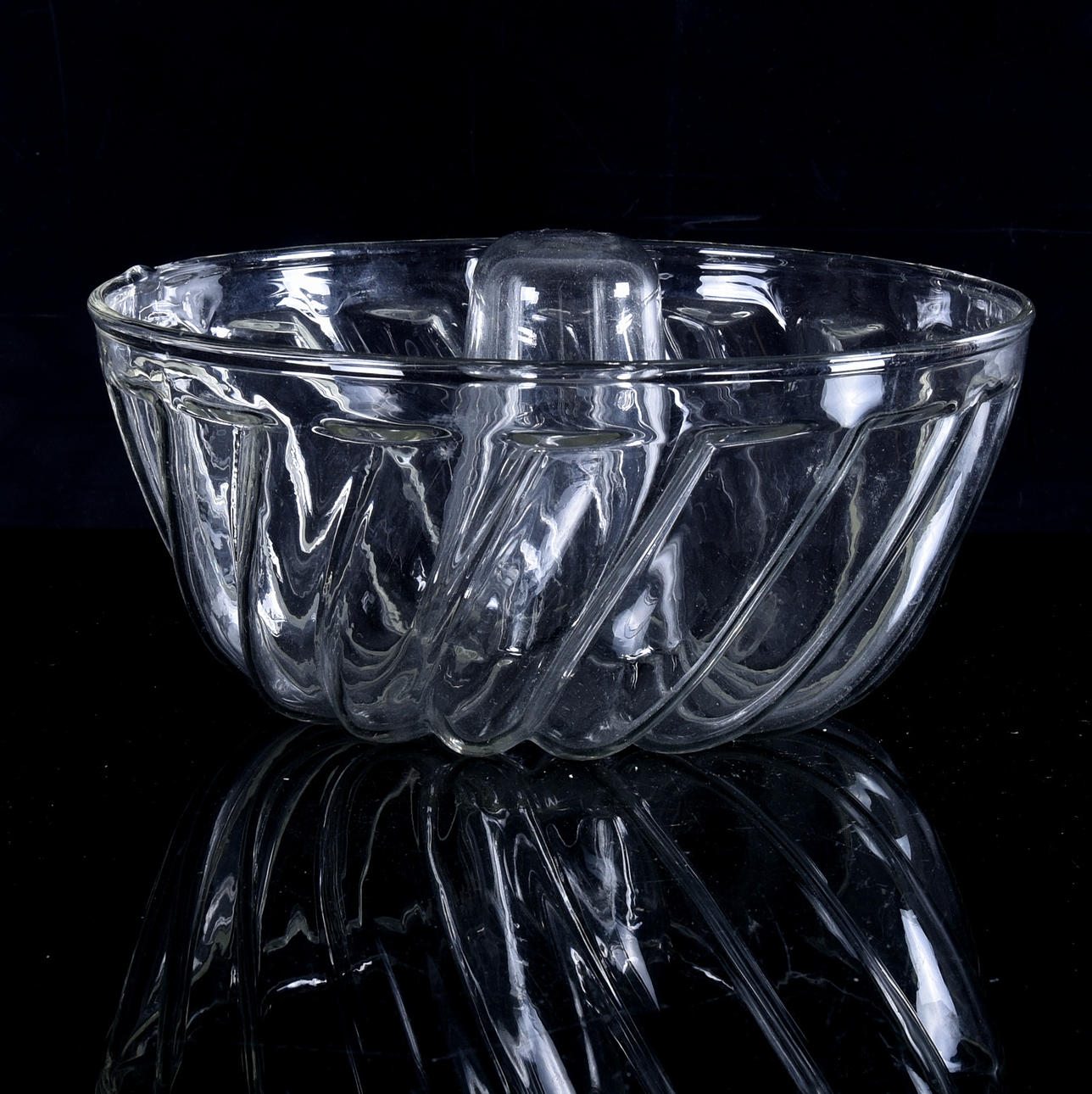 ALADOBFORM, glas, 1700-tal.