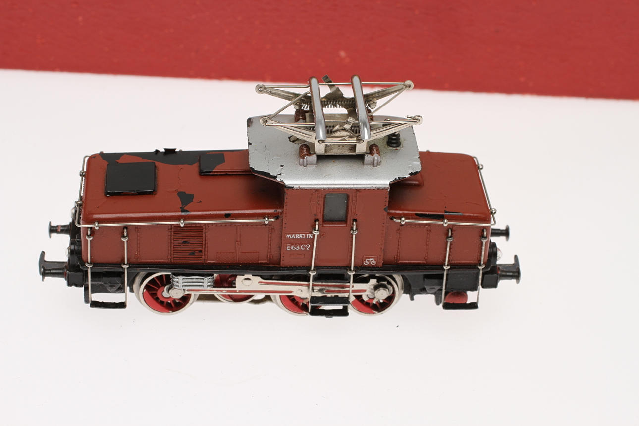 MÄRKLIN TRAIN KIT CE 829/3 with 3001.1, 6 TROLLEYS and RAILS