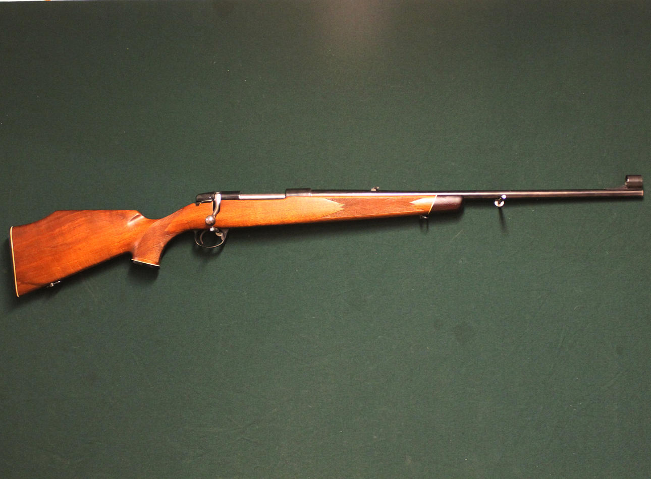 CARL-GUSTAF. 1900 kal. 6,5x55.