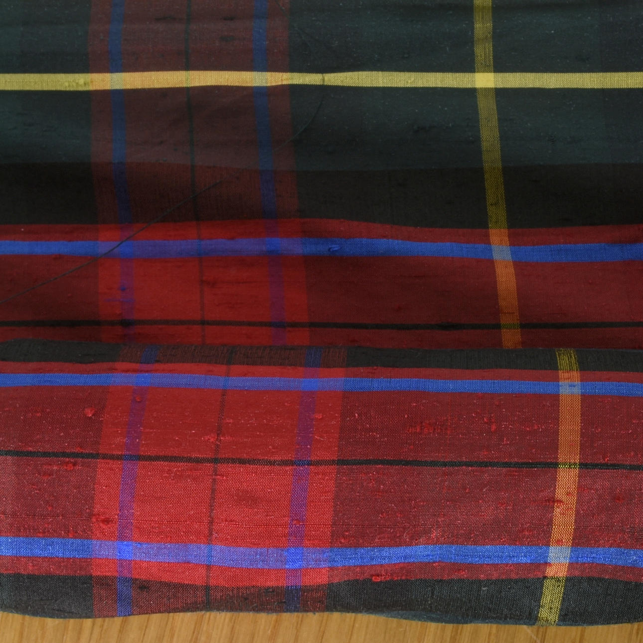 TYGRULLE, Siden, 5 meter.