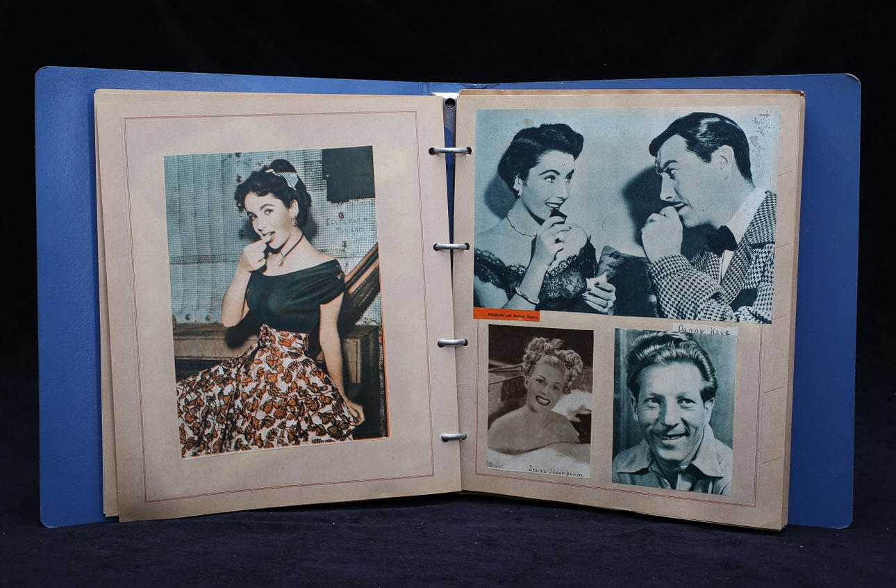 URKLIPPSALBUM, 2 stycken 1940-50 tal.