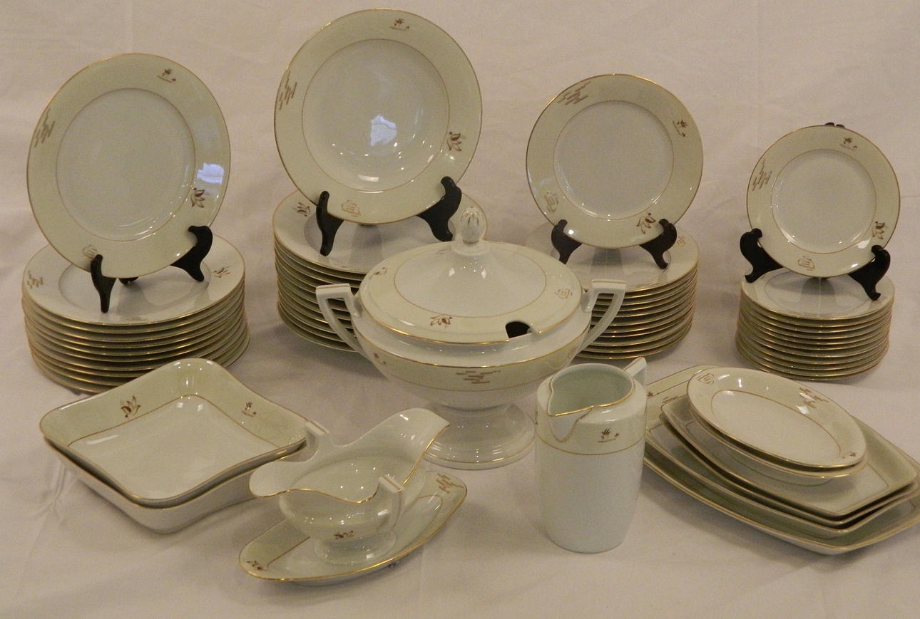 MATSERVIS 57 delar CHODAU Czechoslovakia Malmö.