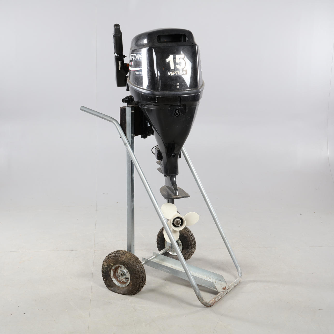 BOAT ENGINE, Neptune, "four stroke", 15 hp.