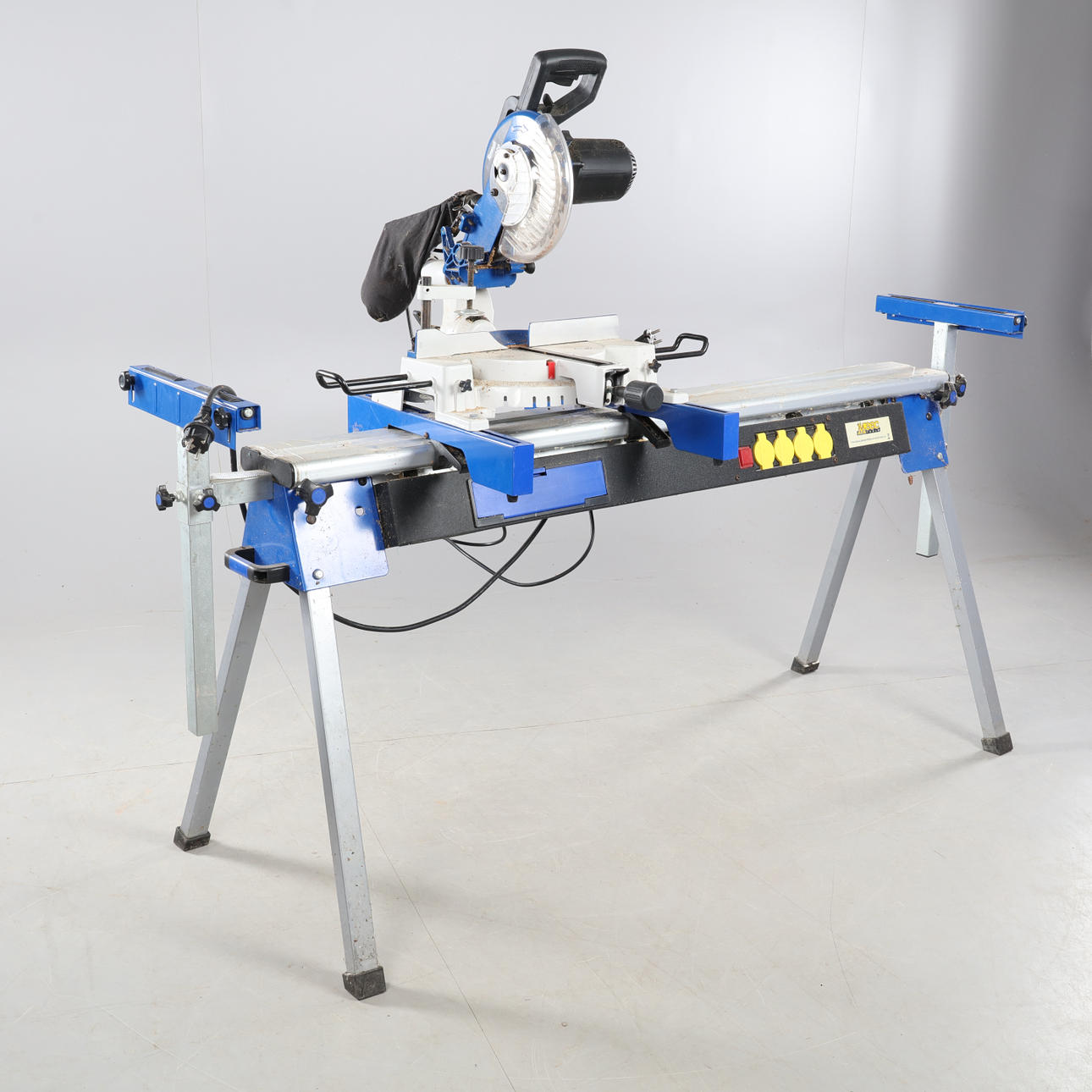 KAP, Herkules KSZ 2100 ja yleispöytä Meec.