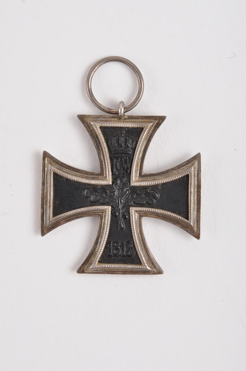 Iron Cross 2nd class, 1914. Band ring with maker's mark.