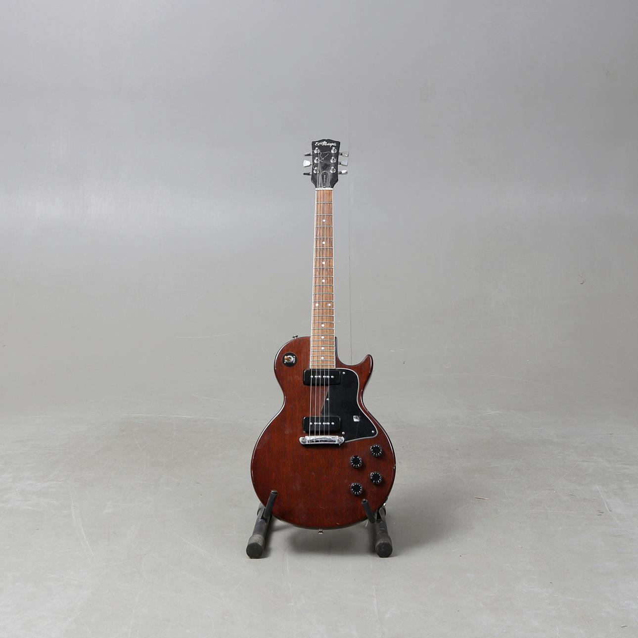 GUITARRA ELECTRICA, Costumbre El Maya.