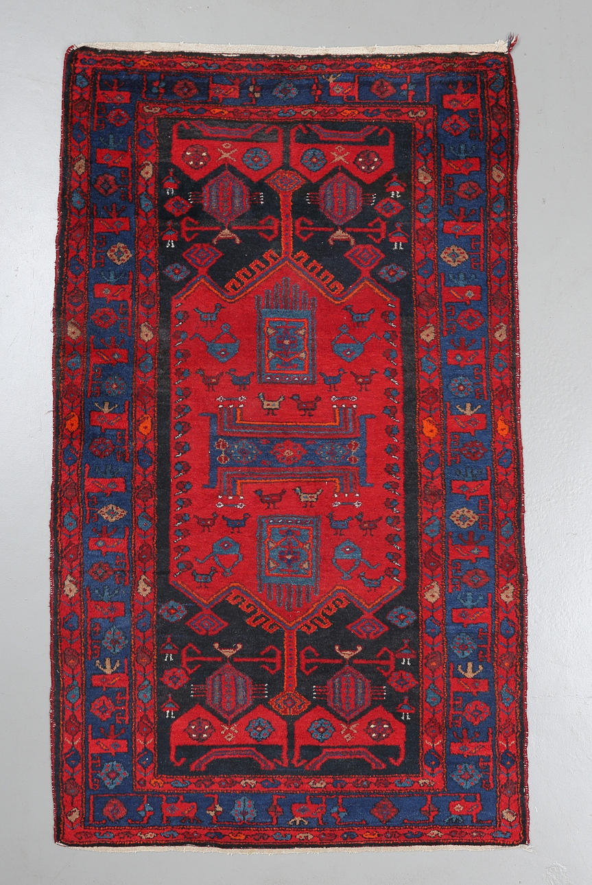 CARPET, Koliai, Persia, dimensions 218x124 cm.
