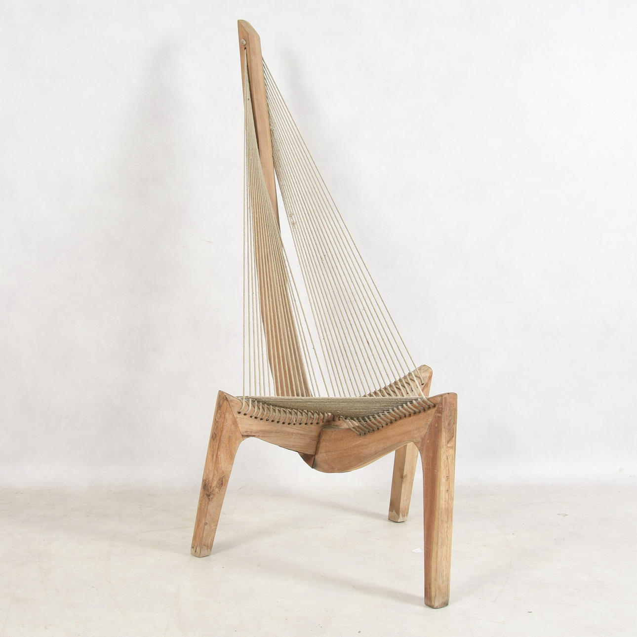 STOL, træstel, sæde og ryg af snor.