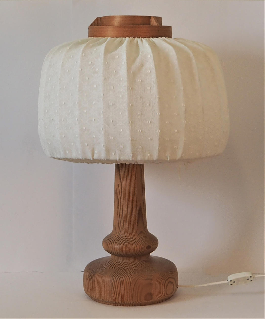 HANS AGNE JAKOBSSON. table lamp, Elysett, Markaryd.