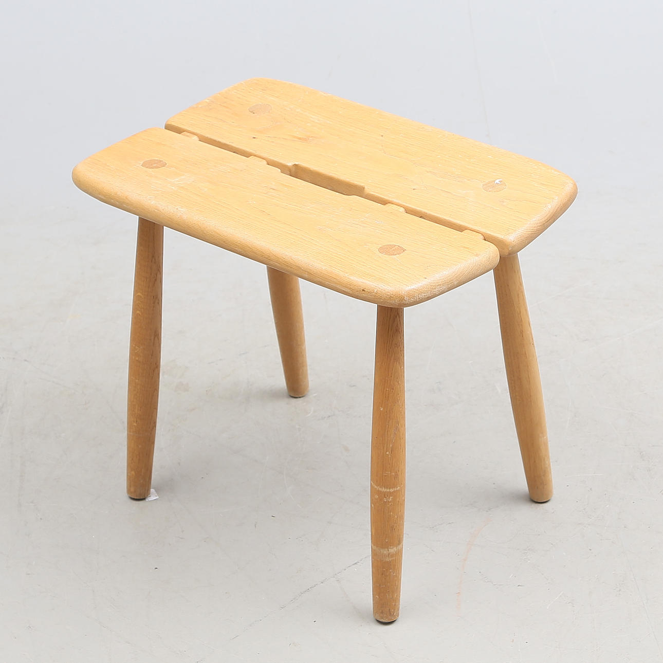 PALL, trä, 1900-tal.