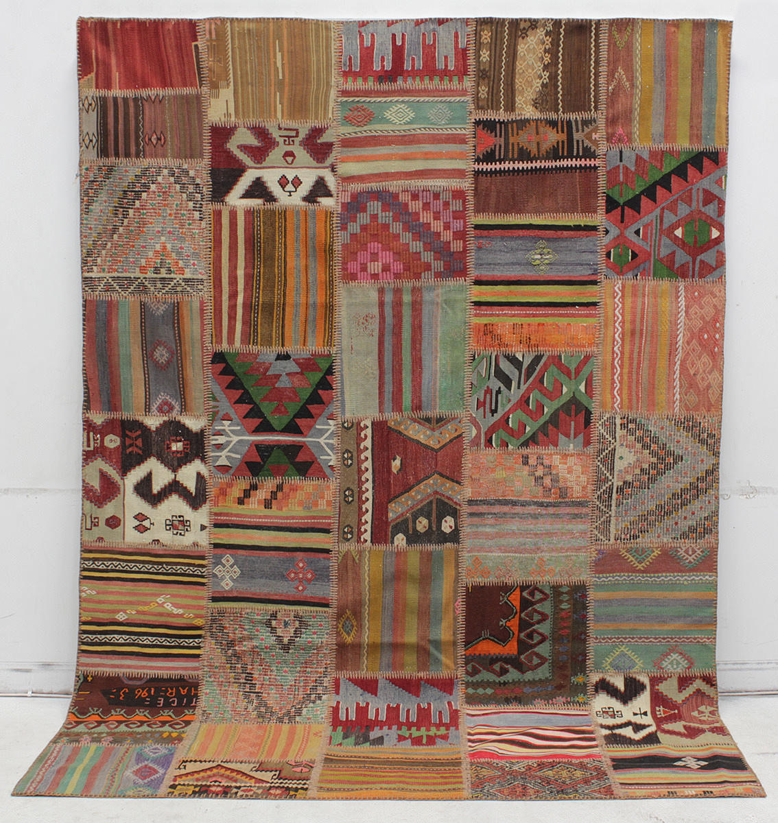 MATTA, Patchwork, Kelim, 300 x 215 cm.