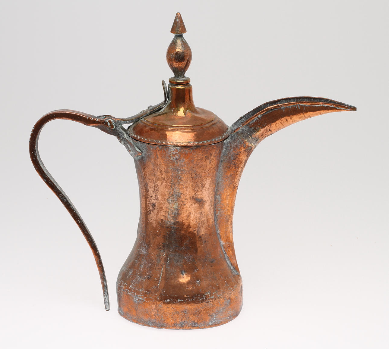 KAFFEKANNA, orientalisk. Koppar.