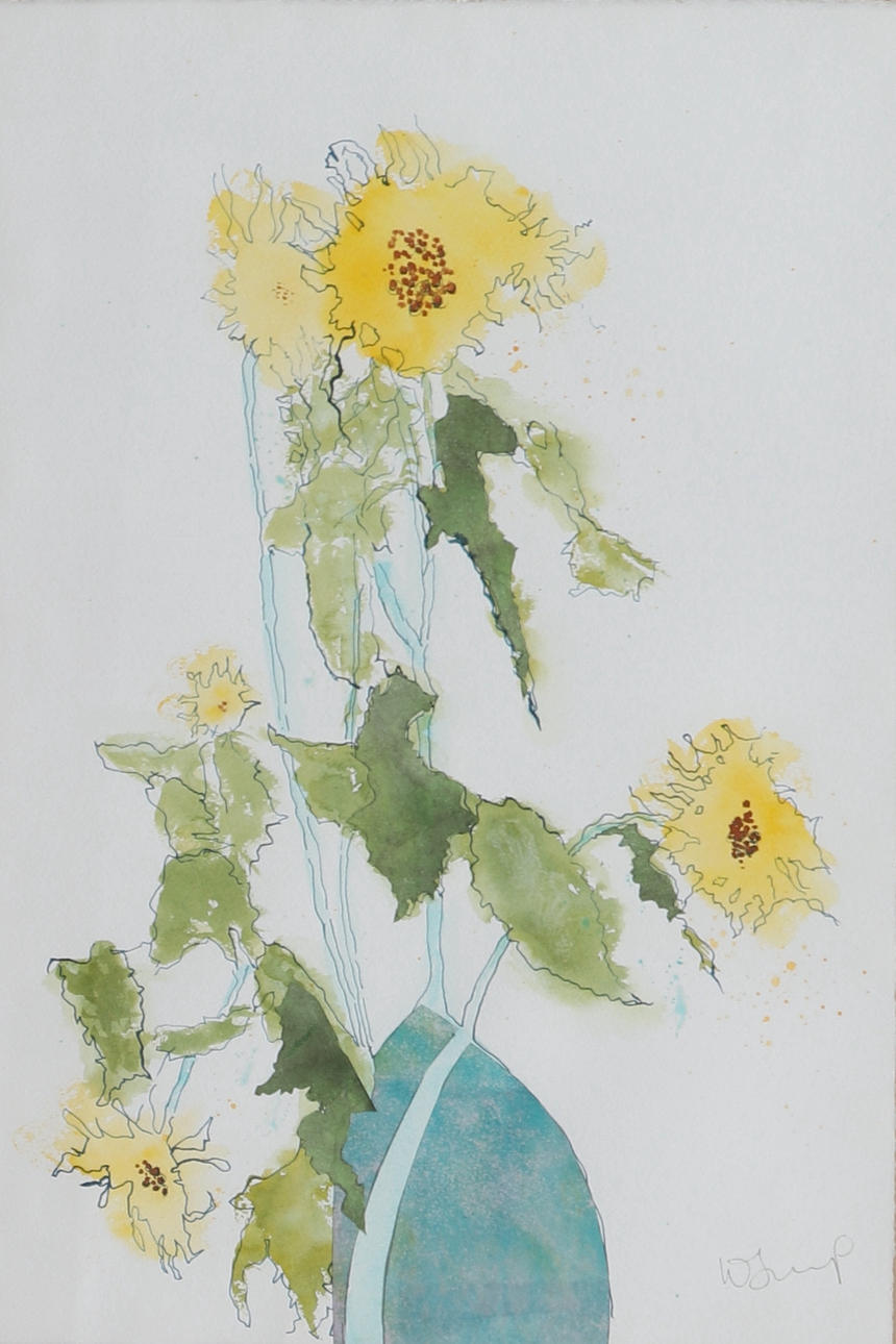 WENDY JUMP. BLEKNING SOLROSOR I BLÅ VAS.