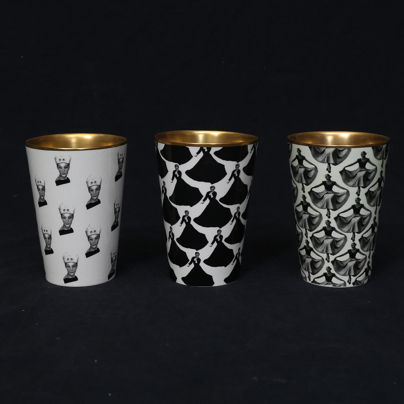 ÅSA LINDSTRÖM. muggar, 3st, porslin, 2000 tal.