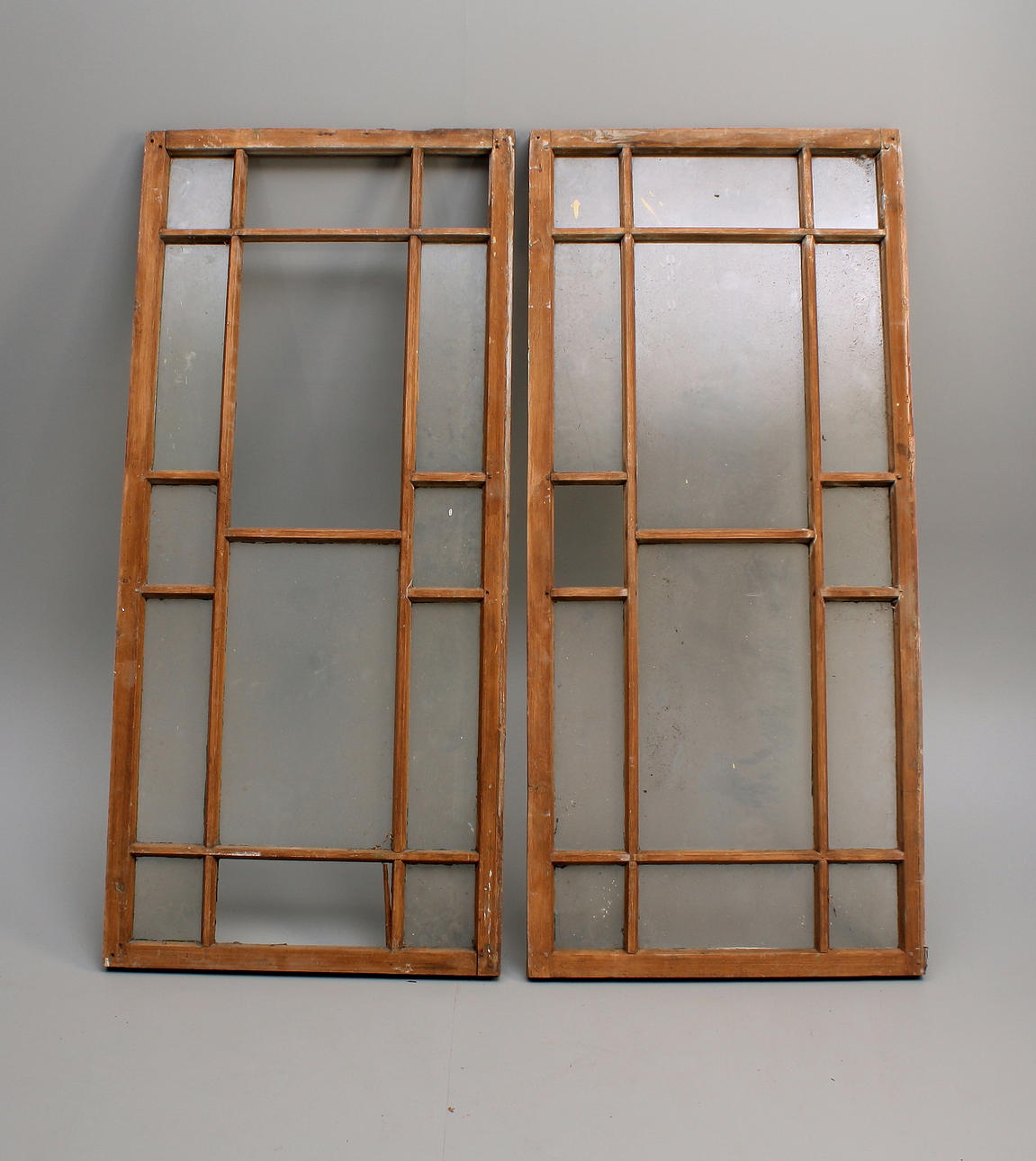 FÖNSTERBÅGAR, 2 st, verandafönster, tidigt 1900-tal.